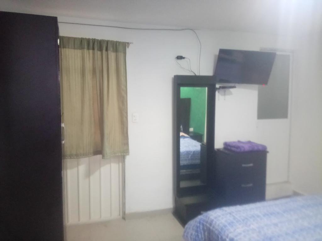 Habitación Purpura